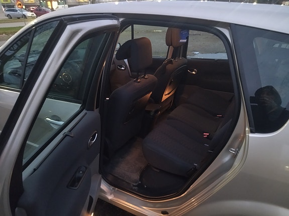 Renault Scenic II 12 of 15
