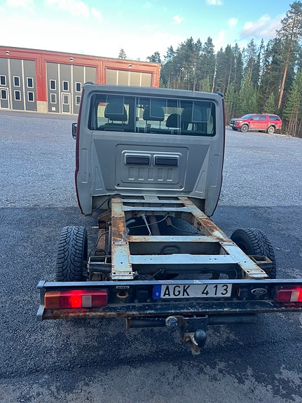 Ford Transit 2 of 4
