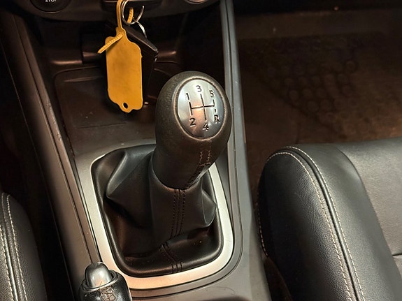 Renault Megane 12 of 25