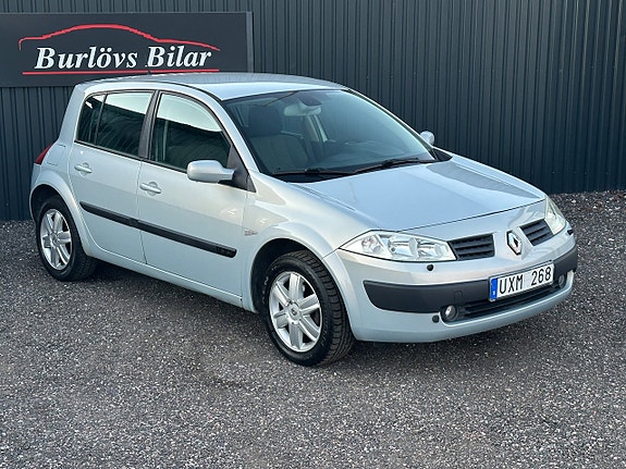 Renault Megane 2 of 9