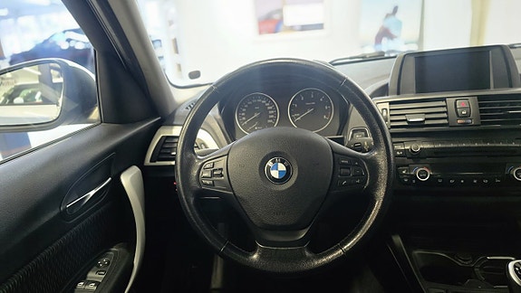 BMW 116d 13 of 16