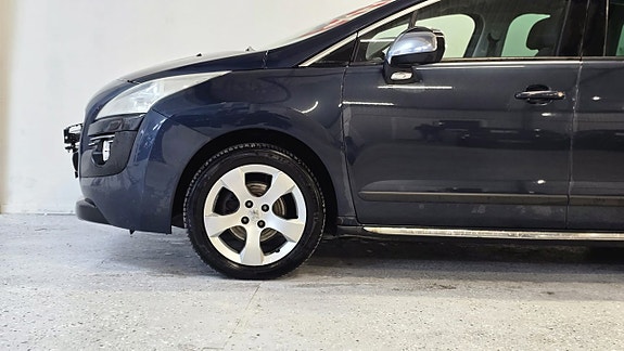 Peugeot 3008 4 of 5