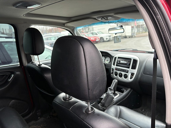 Ford Maverick 9 of 11