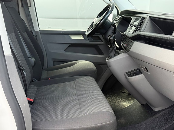 Volkswagen Transporter 27 of 27