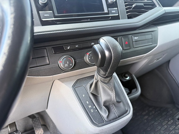 Volkswagen Transporter 23 of 29