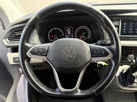 Volkswagen Transporter 18 of 27