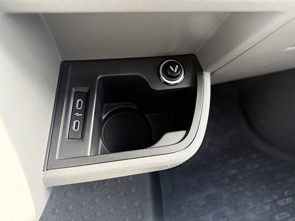 Volkswagen Transporter 22 of 27