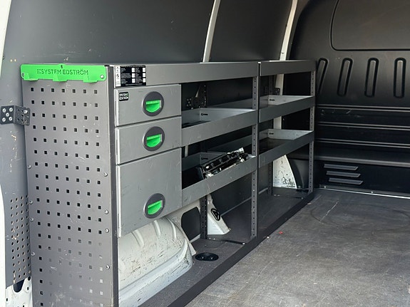 Volkswagen Transporter 17 of 29