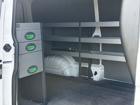 Volkswagen Transporter 16 of 27