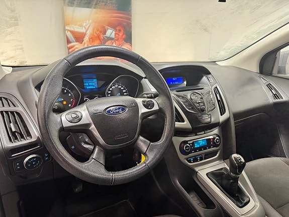 Ford Focus 8 of 16