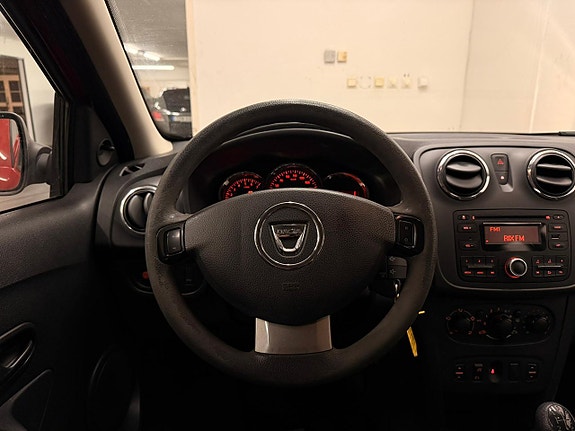 Dacia Sandero 4 of 5