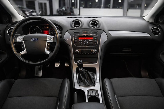 Ford Mondeo 9 of 19