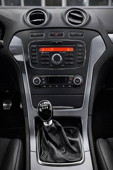 Ford Mondeo 11 of 19