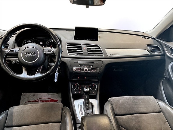 Audi Q3 6 of 19