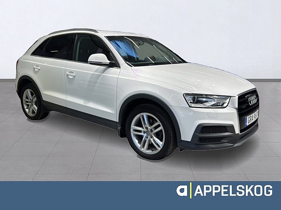 Audi Q3 3 of 5