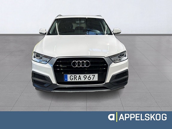 Audi Q3 2 of 5