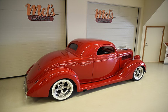 Ford Model 68 12 of 30