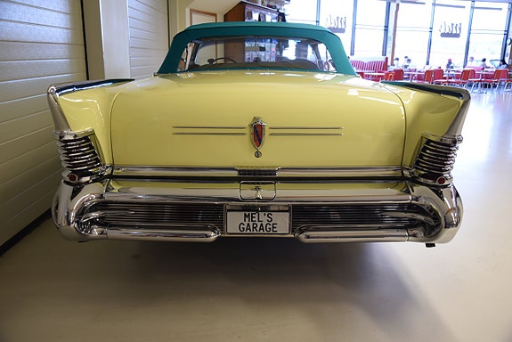 Buick Limited 8 of 30