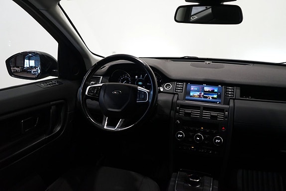 Land Rover Discovery Sport 5 of 5