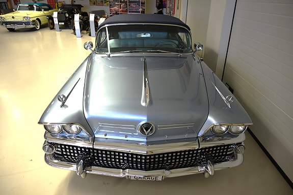 Buick Limited 10 of 30