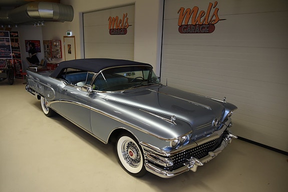 Buick Limited 11 of 30