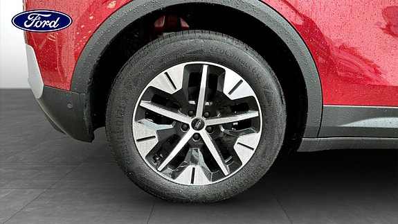 Ford Explorer 9 of 12