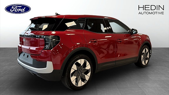 Ford Explorer 2 of 12
