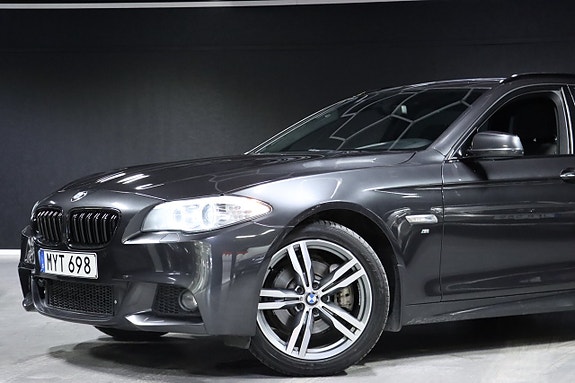 BMW 530d 3 of 5
