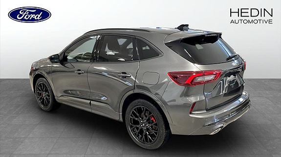 Ford Kuga 2 of 5