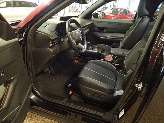 Mazda MX-30 17 of 20