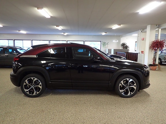 Mazda MX-30 11 of 20