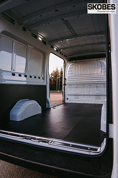 Maxus Deliver 9 11 of 13