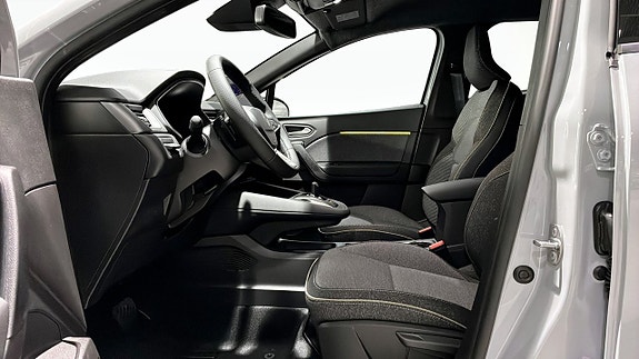 Renault Captur 19 of 23