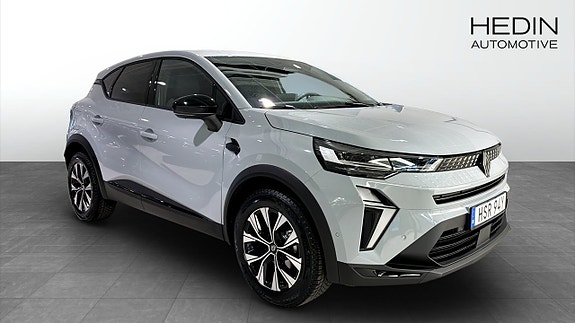 Renault Captur 3 of 23