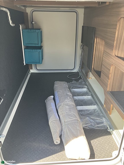 Eura Mobil Demo klippet!! Integra 760 EF Automat 180 hk 4,5 T Skinn 19 of 19
