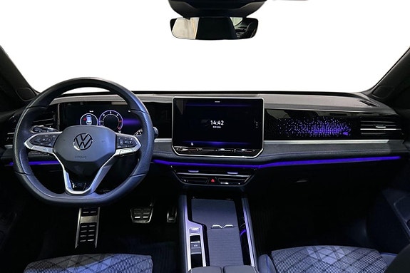 Volkswagen Passat 7 of 15