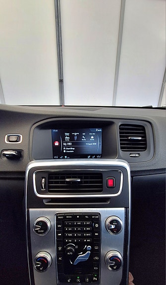 Volvo V60 15 of 18