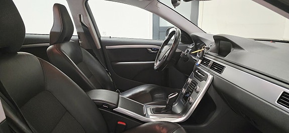 Volvo V70 11 of 21
