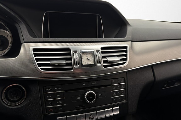 Mercedes-Benz E220 19 of 27
