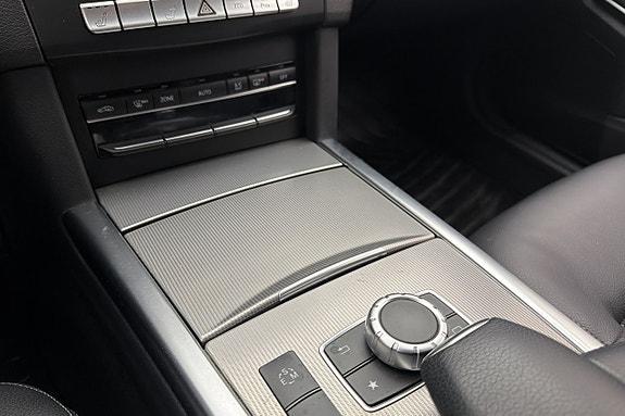 Mercedes-Benz E220 23 of 27