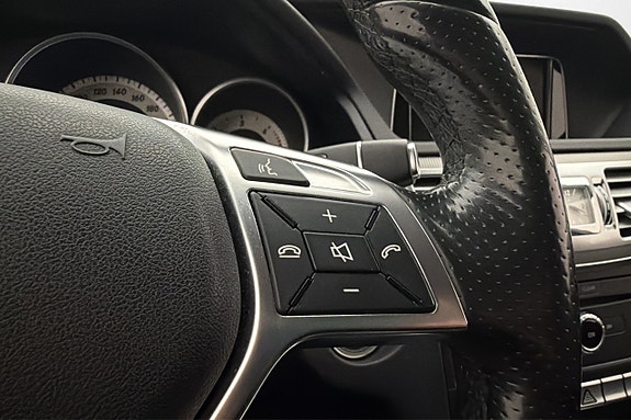 Mercedes-Benz E220 15 of 27
