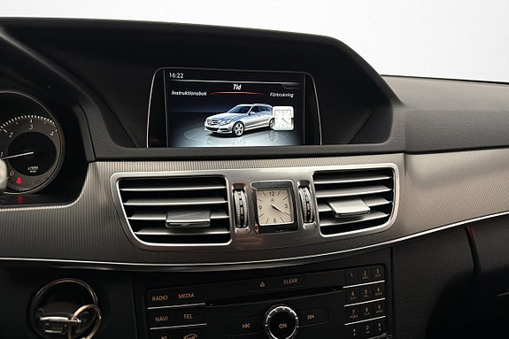 Mercedes-Benz E220 20 of 27