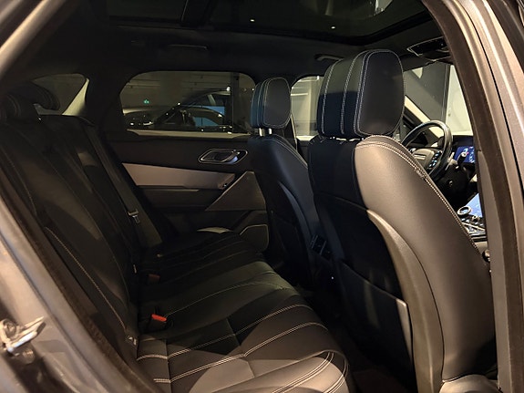 Land Rover Range Rover Velar 11 of 19