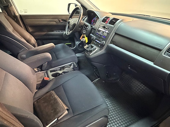 Honda CR-V 16 of 25