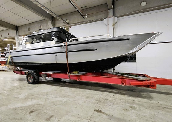 Arronet 30 Surprise Work / Suzuki 2x300HK / momsbåt