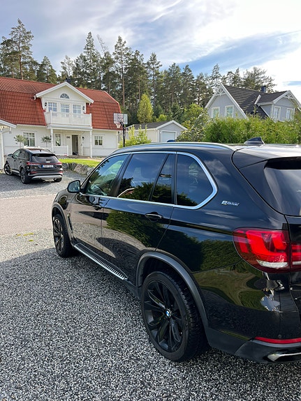 BMW X5 3 of 5