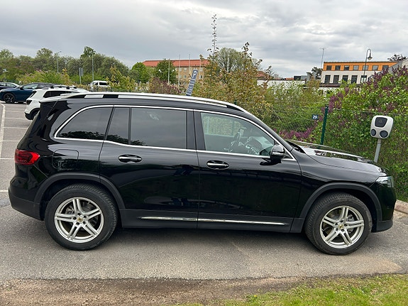Mercedes-Benz EQB250+ 5 of 7