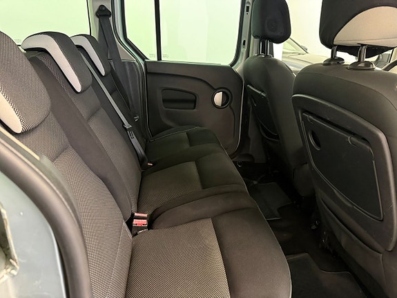 Renault Kangoo Express 9 of 11