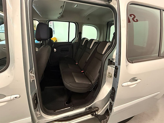 Renault Kangoo Express 11 of 11