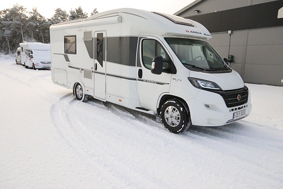 Adria Matrix Plus M 670 SLT 150HP 44